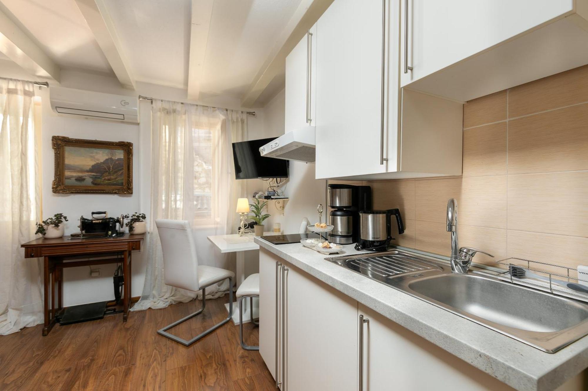 Duplex Apartment Camelia In Charming Old Town Ровинь Экстерьер фото